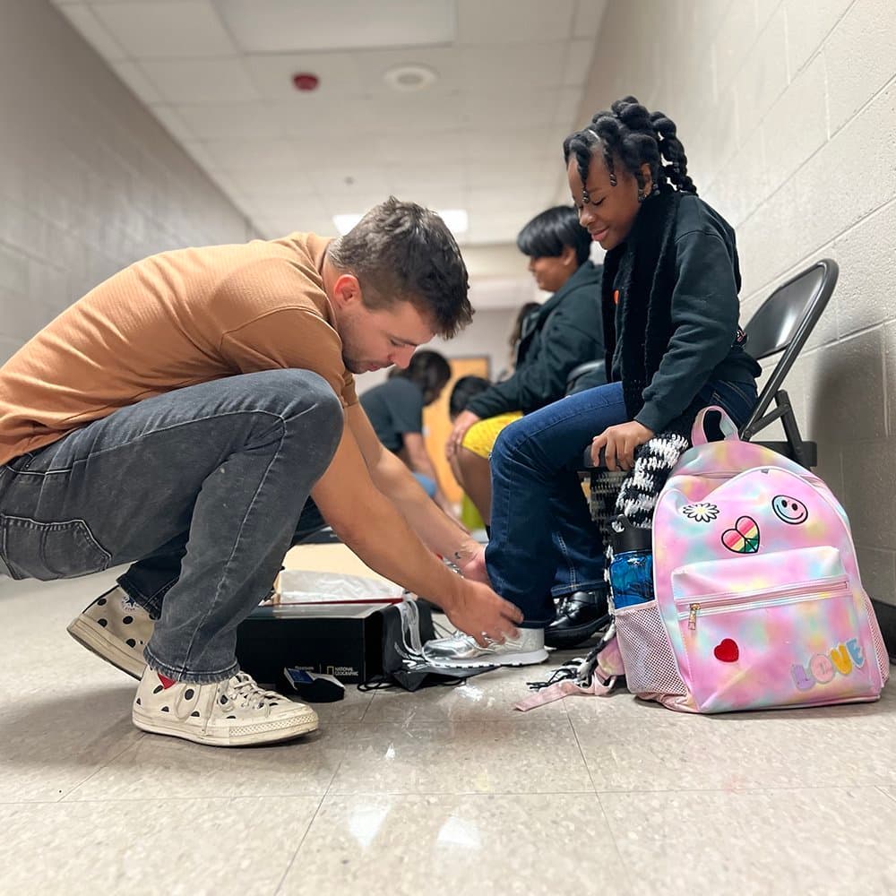 SONY MUSIC NASHVILLE EQUITY TASKFORCE X SOLES 4 SOULS RESTLESS ROAD SURPRISE EVENT @ HG HILL MIDDLE SCHOOL